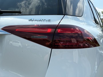 Mercedes-Benz GLE 300 d 4MATIC (foto 10)