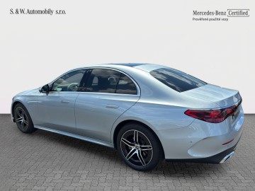 Mercedes-Benz E 220 d 4MATIC (foto 11)