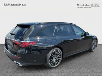Mercedes-Benz E 300 de 4MATIC kombi (foto 7)