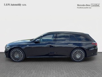 Mercedes-Benz E 300 de 4MATIC kombi (foto 12)