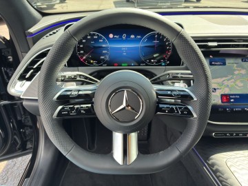 Mercedes-Benz E 300 de 4MATIC kombi (foto 17)