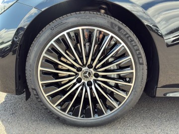 Mercedes-Benz E 300 de 4MATIC kombi (foto 25)