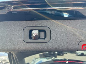 Mercedes-Benz E 300 de 4MATIC kombi (foto 26)