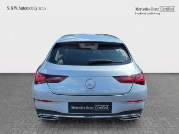 Mercedes-Benz CLA 200 d Shooting Brake AMG Style Edition (foto 8)