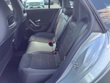 Mercedes-Benz CLA 200 d Shooting Brake AMG Style Edition (foto 13)