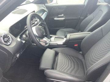 Mercedes-Benz GLB 200 d 4MATIC Progressive Edition (foto 14)