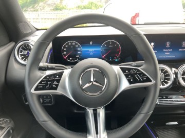 Mercedes-Benz GLB 200 d 4MATIC Progressive Edition (foto 17)