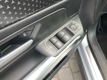 Mercedes-Benz GLB 200 d 4MATIC Progressive Edition (foto 23)