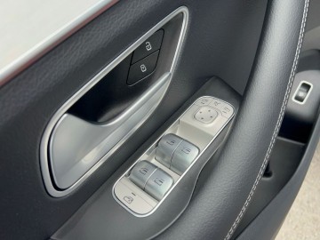 Mercedes-Benz GLE 300d 4MATIC (foto 23)