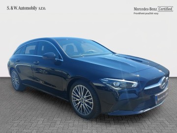 Mercedes-Benz CLA 180 d Shooting Brake (foto 2)