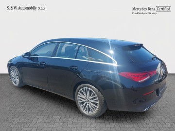 Mercedes-Benz CLA 180 d Shooting Brake (foto 6)