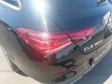 Mercedes-Benz CLA 180 d Shooting Brake (foto 12)