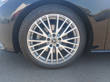 Mercedes-Benz CLA 180 d Shooting Brake (foto 25)