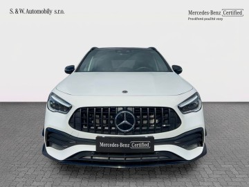 Mercedes-Benz GLA 35 AMG (foto 1)