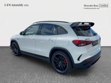 Mercedes-Benz GLA 35 AMG (foto 6)