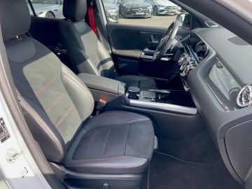 Mercedes-Benz GLA 35 AMG (foto 9)
