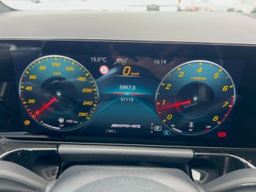 Mercedes-Benz GLA 35 AMG (foto 16)