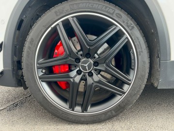 Mercedes-Benz GLA 35 AMG (foto 25)