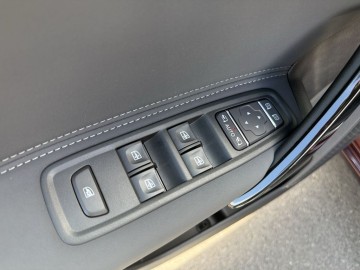 Mercedes-Benz EQT 200 S (foto 23)