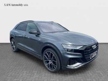 Audi Q8 (foto 2)