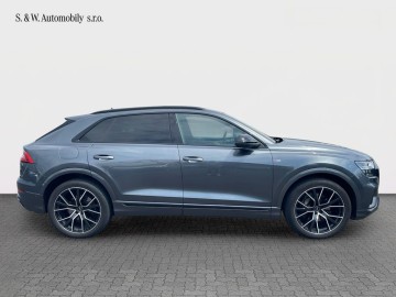 Audi Q8 (foto 3)