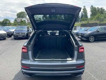 Audi Q8 (foto 12)