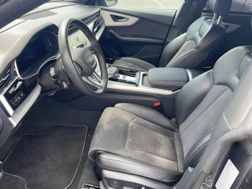 Audi Q8 (foto 14)