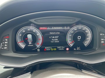 Audi Q8 (foto 16)