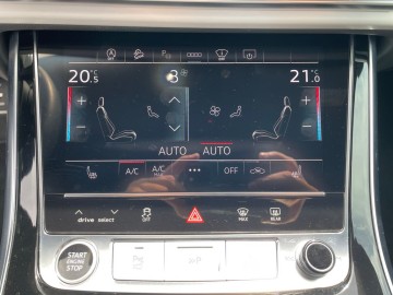 Audi Q8 (foto 27)