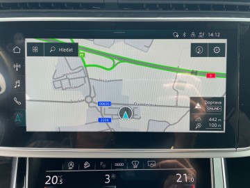 Audi Q8 (foto 30)