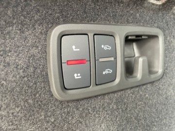 Audi Q8 (foto 33)