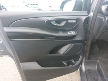 Mercedes-Benz V 300d 4MATIC AVANTGARDE (foto 20)