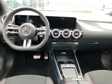 Mercedes-Benz GLA 200 d AMG Style Edition (foto 15)