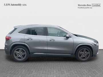 Mercedes-Benz GLA 200 d AMG Style Edition (foto 4)