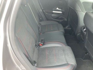Mercedes-Benz GLA 200 d AMG Style Edition (foto 6)