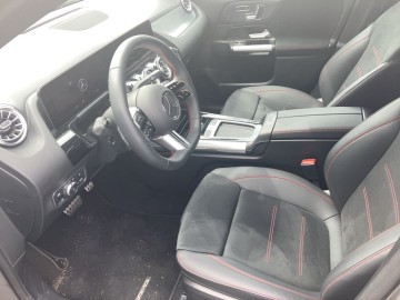 Mercedes-Benz GLA 200 d AMG Style Edition (foto 14)