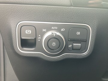 Mercedes-Benz GLA 200 d AMG Style Edition (foto 20)
