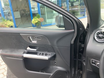 Mercedes-Benz GLA 200 d AMG Style Edition (foto 21)