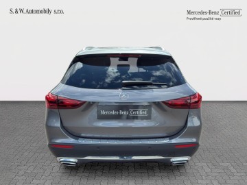 Mercedes-Benz GLA 200 d (foto 8)