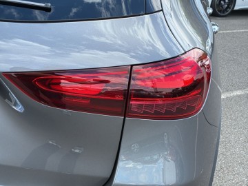 Mercedes-Benz GLA 200 d (foto 10)
