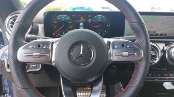 Mercedes-Benz CLA 200d Shooting Brake AMG paket (foto 9)