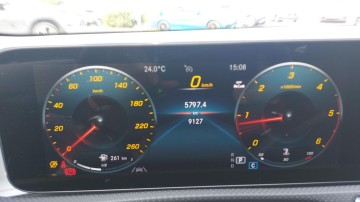 Mercedes-Benz CLA 200d Shooting Brake AMG paket (foto 15)