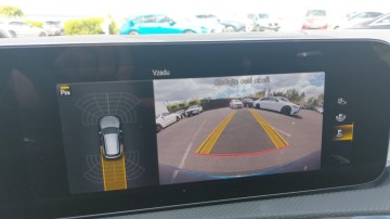 Mercedes-Benz CLA 200d Shooting Brake AMG paket (foto 17)