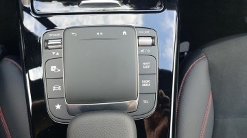 Mercedes-Benz CLA 200d Shooting Brake AMG paket (foto 19)