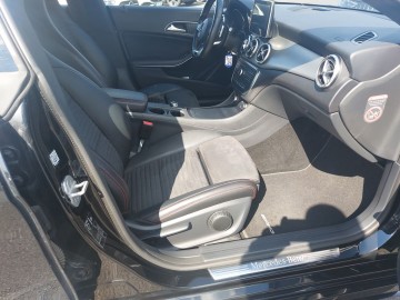 Mercedes-Benz CLA 180 kupé (foto 9)