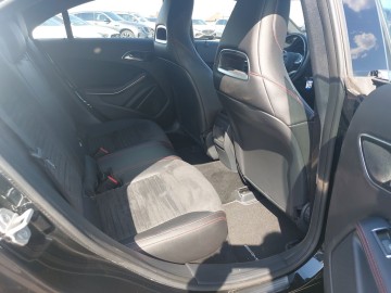 Mercedes-Benz CLA 180 kupé (foto 10)