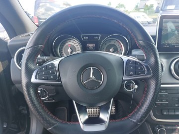Mercedes-Benz CLA 180 kupé (foto 17)