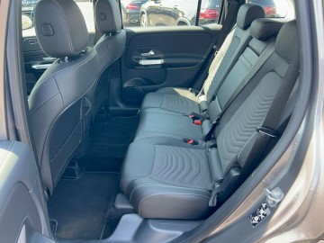 Mercedes-Benz GLB 200 (foto 13)