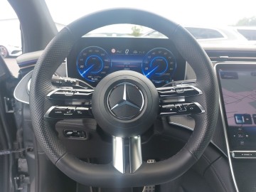 Mercedes-Benz EQE (foto 17)