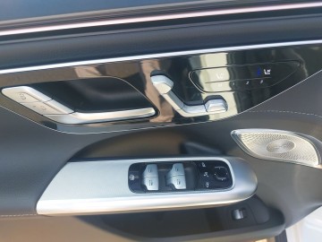 Mercedes-Benz EQE 350 4MATIC SUV (foto 24)